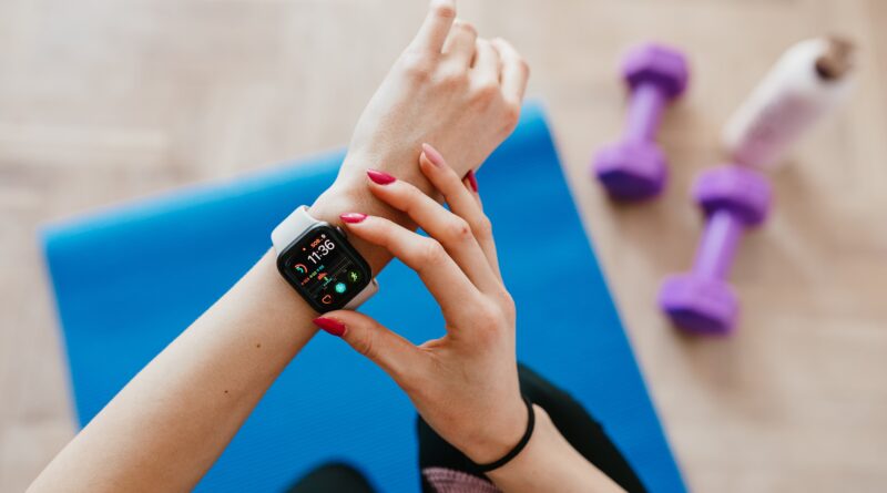 10 Great Deals on Fitness Trackers and Smartwatches